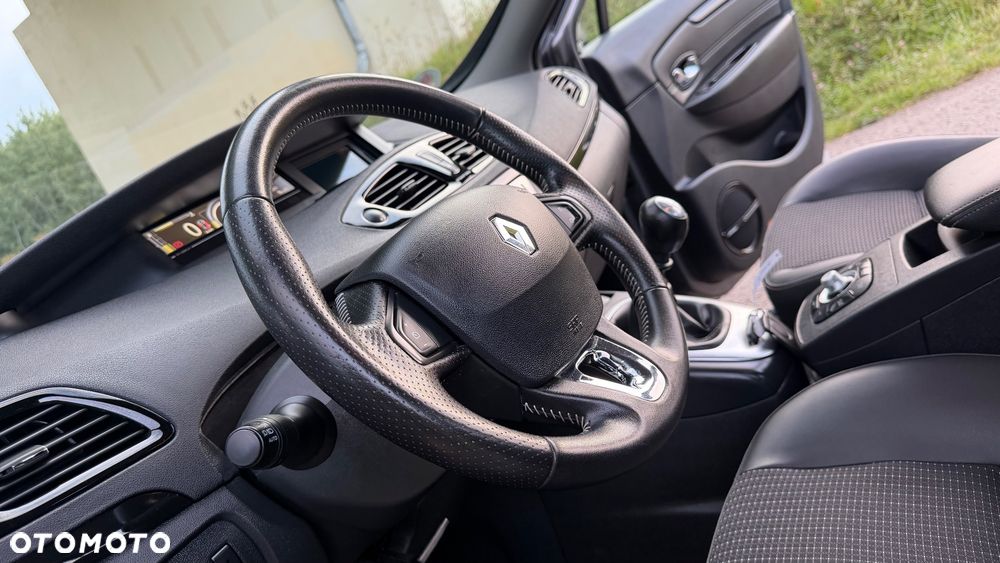 Renault Scenic ENERGY TCe 115 Bose Edition - 19