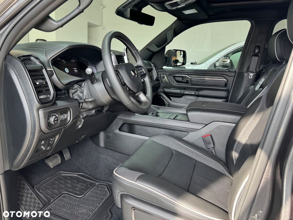 Dodge RAM 5.7 4x4 - 22