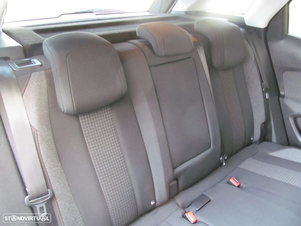 Peugeot 3008 PureTech 130 Stop & Start GPF EAT8 Active - 12
