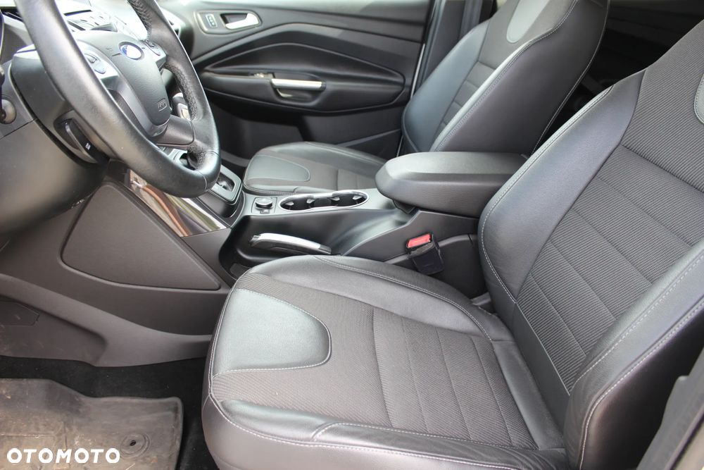 Ford Kuga 2.0 TDCi 4x4 Titanium - 11