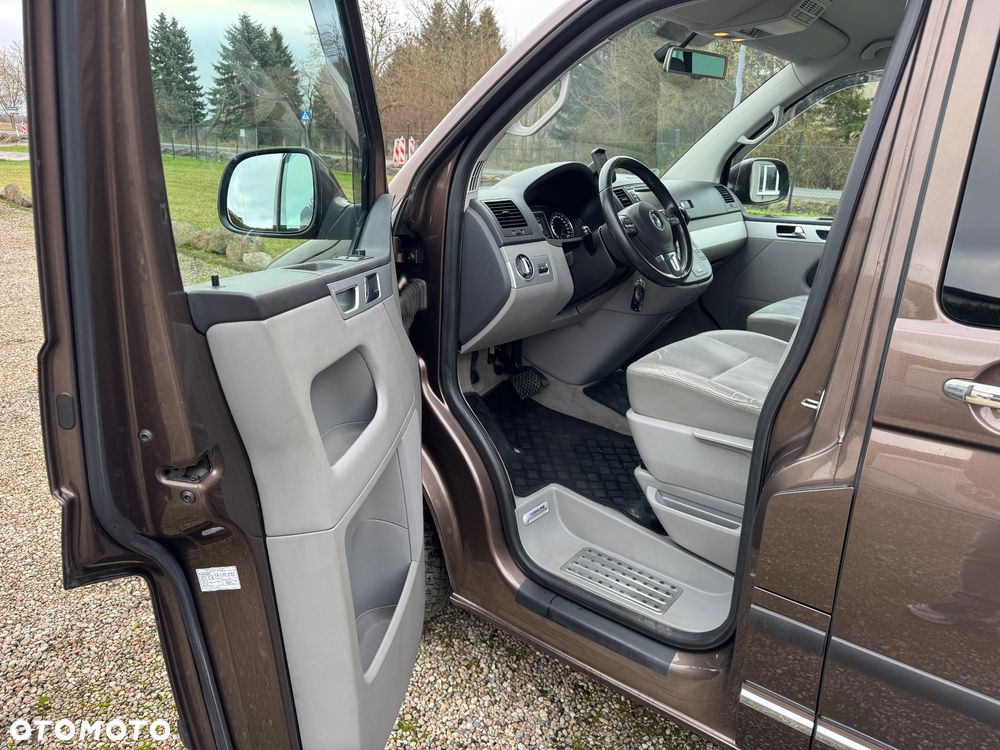 Volkswagen Multivan - 9