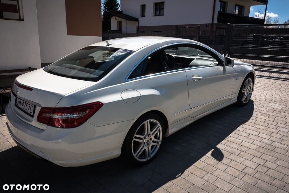 Mercedes-Benz Klasa E - 21