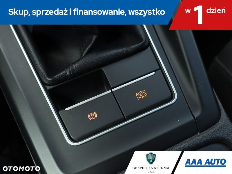 Volkswagen Golf - 18