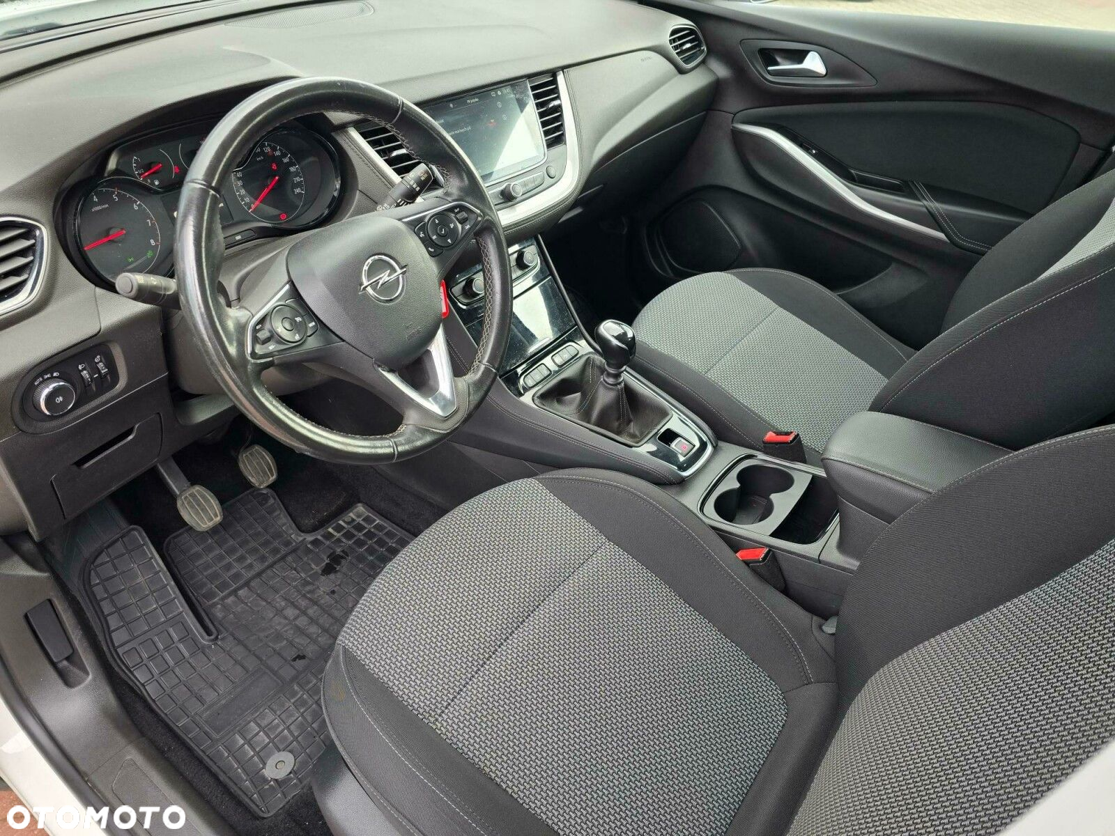 Opel Grandland X - 12