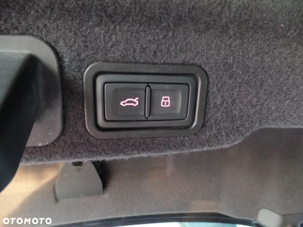 Audi A8 3.0 TFSI Quattro tiptronic Langversion - 25