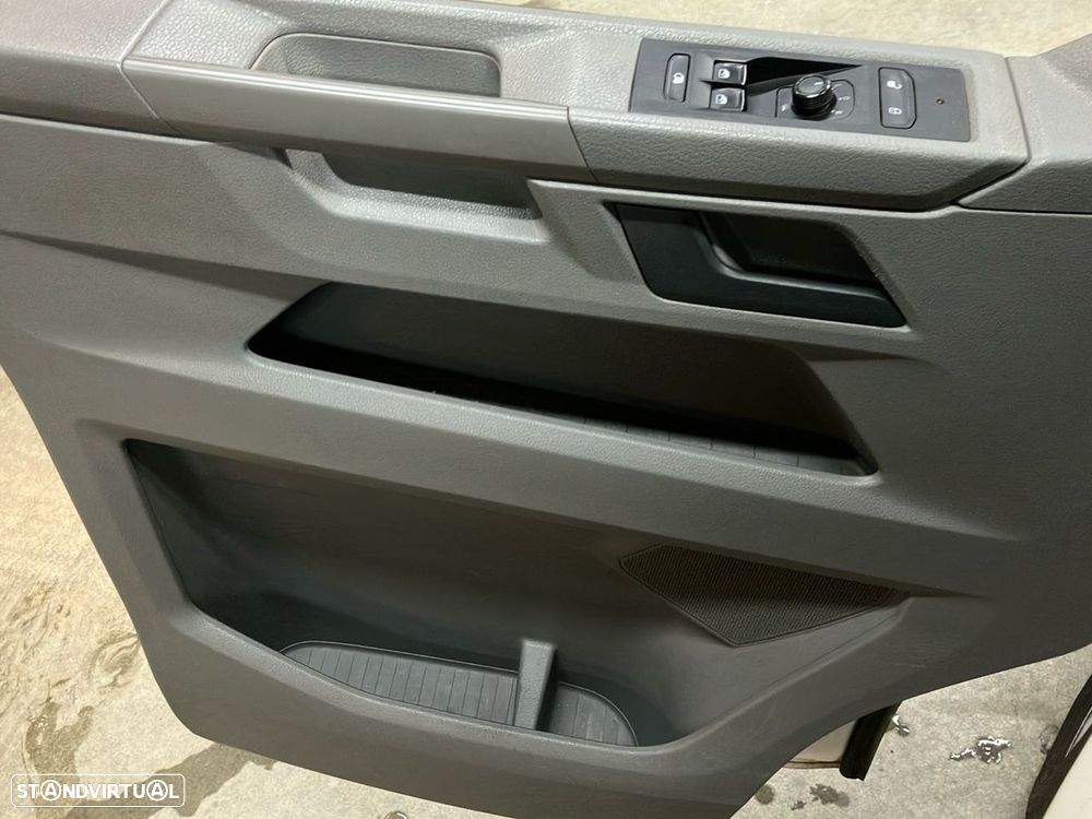 VW Transporter 2.0 TDI L1H1 - 19