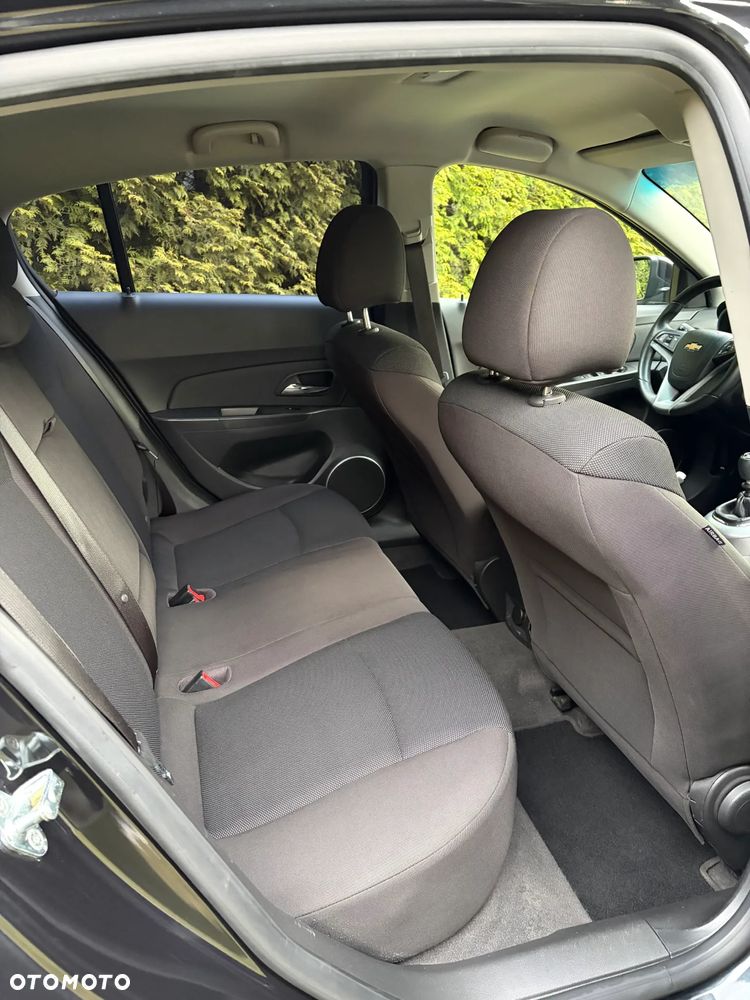 Chevrolet Cruze 1.8 LT - 19