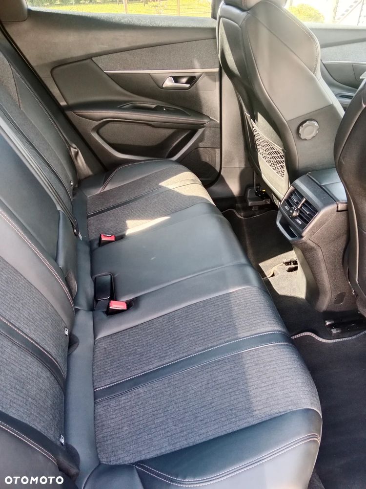 Peugeot 3008 1.5 BlueHDi GT S&S - 4