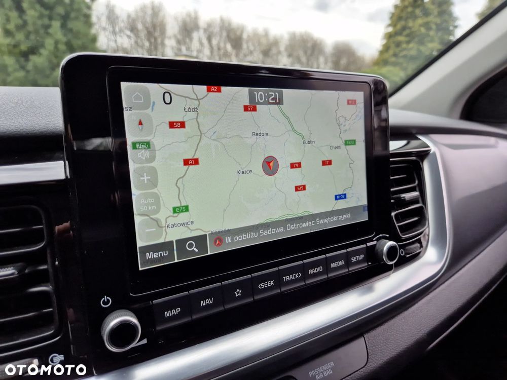 Kia Stonic 1.2 L Business Line - 12