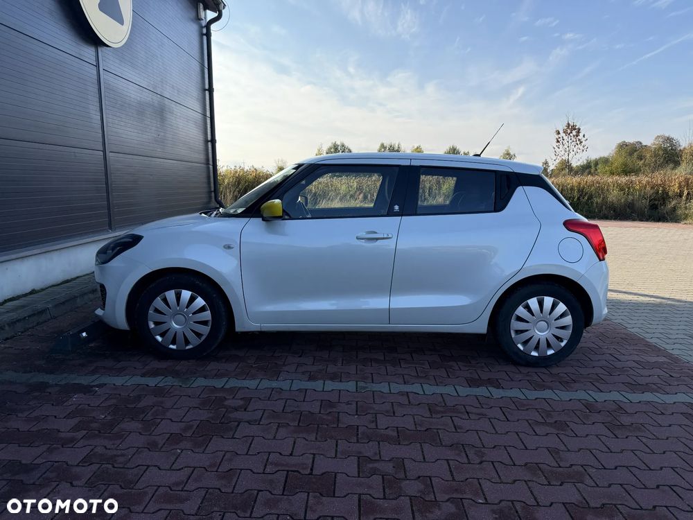 Suzuki Swift 2023 photo 4