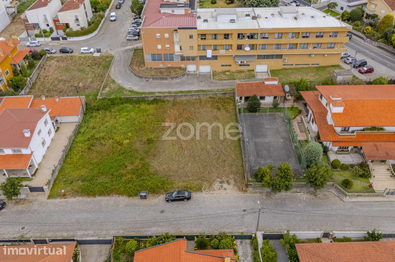 Terreno Urbano para Moradia | Merelim (S. Pedro), Braga - Grande imagem: 3/18