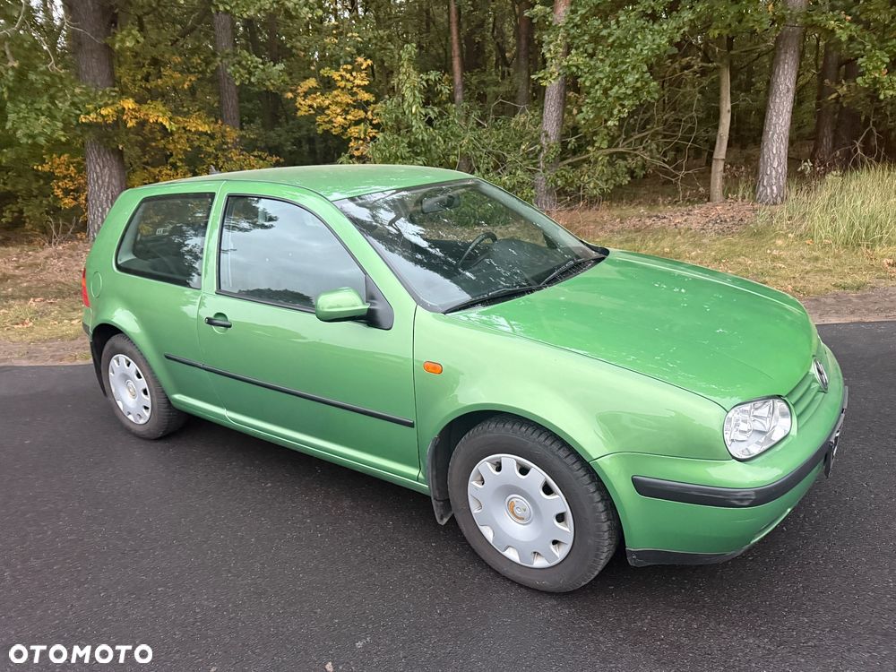 Volkswagen Golf 1.4 Basis - 1