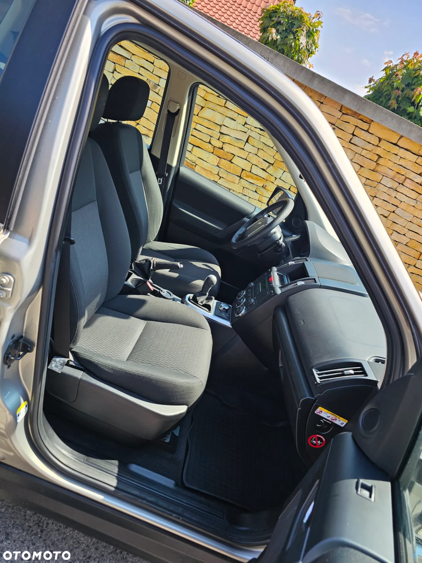Land Rover Freelander II 2.2 TD4 S - 23