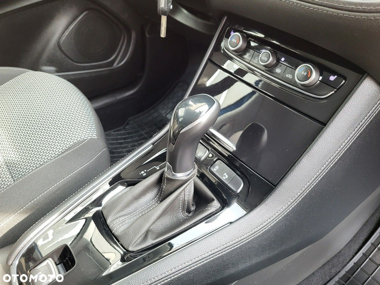 Opel Grandland X - 24