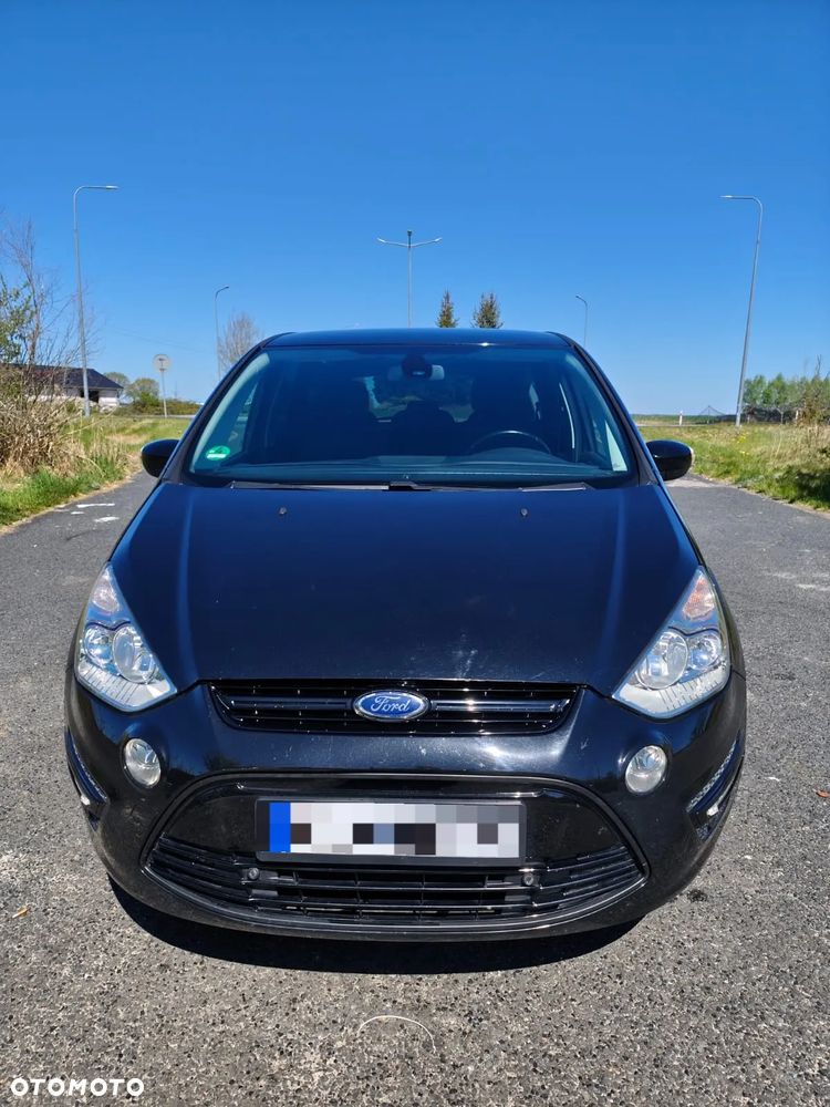 Ford S-Max - 12