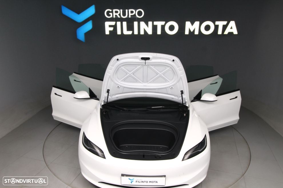 Tesla Model 3 Tração Traseira Standard - 12