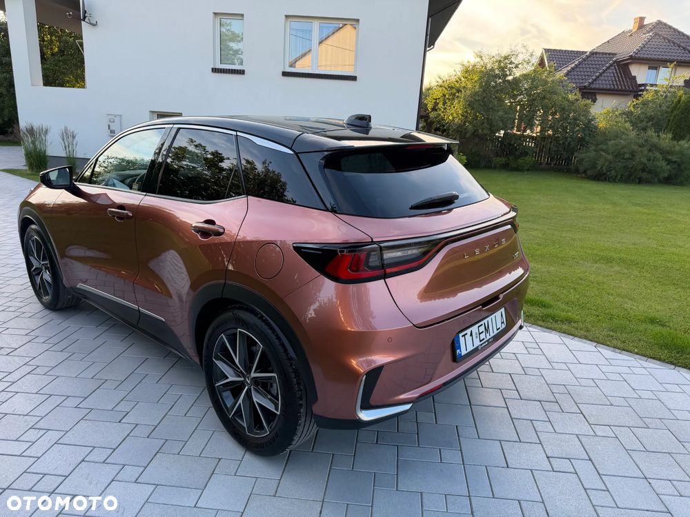 Lexus LBX 1.5 Hybrid Cool AWD - 9