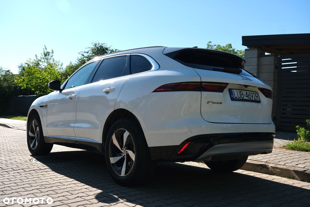 Jaguar F-Pace P250 AWD SE - 6