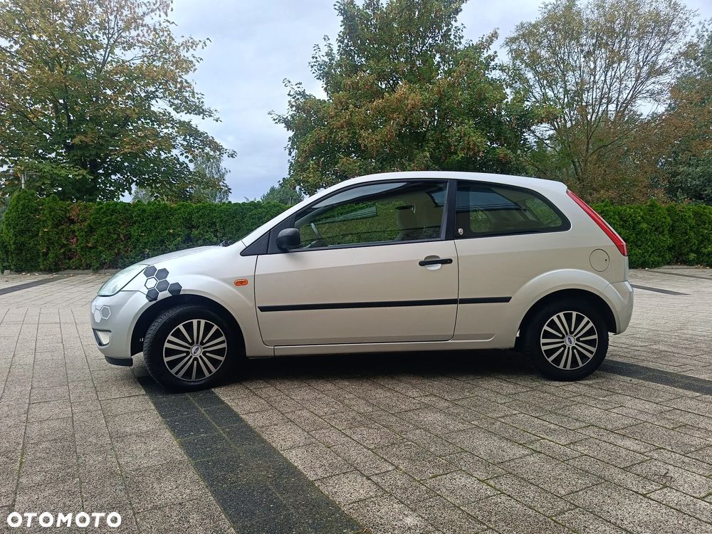 Ford Fiesta - 13