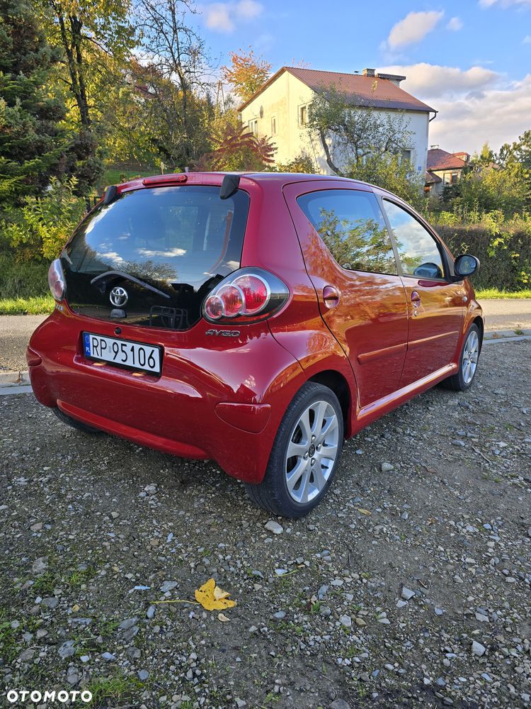 Toyota Aygo ver-1-0-vvt--i - 5
