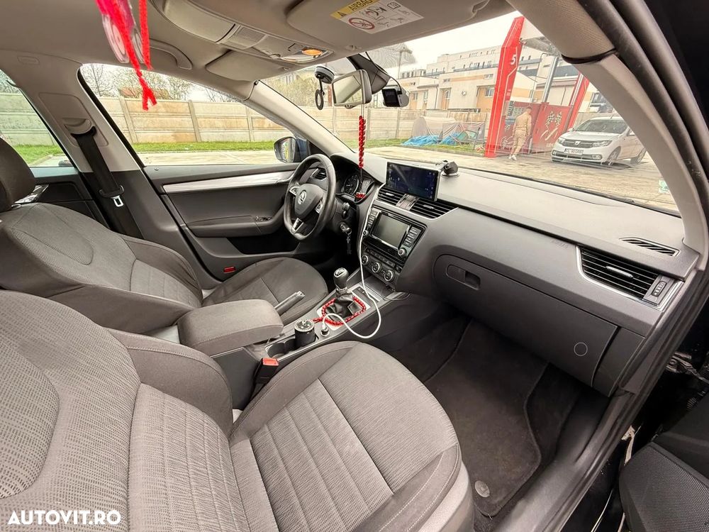 Skoda Octavia - 3
