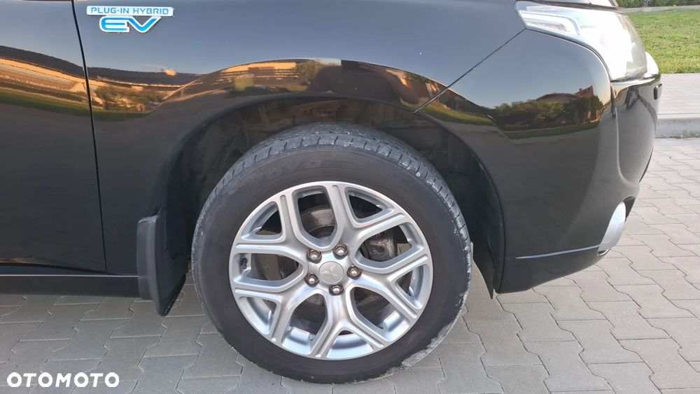 Mitsubishi Outlander - 15