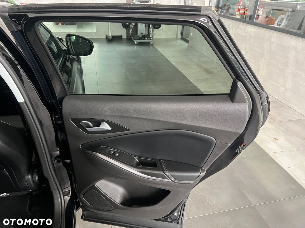 Opel Grandland X 1.2 T GPF Edition Business Pack S&S - 28