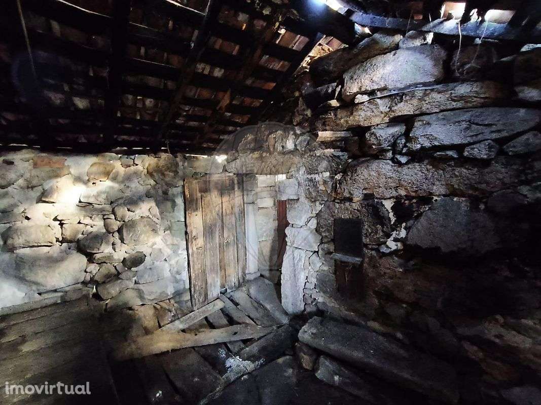 Moradia T1 para venda - Grande imagem: 3/33