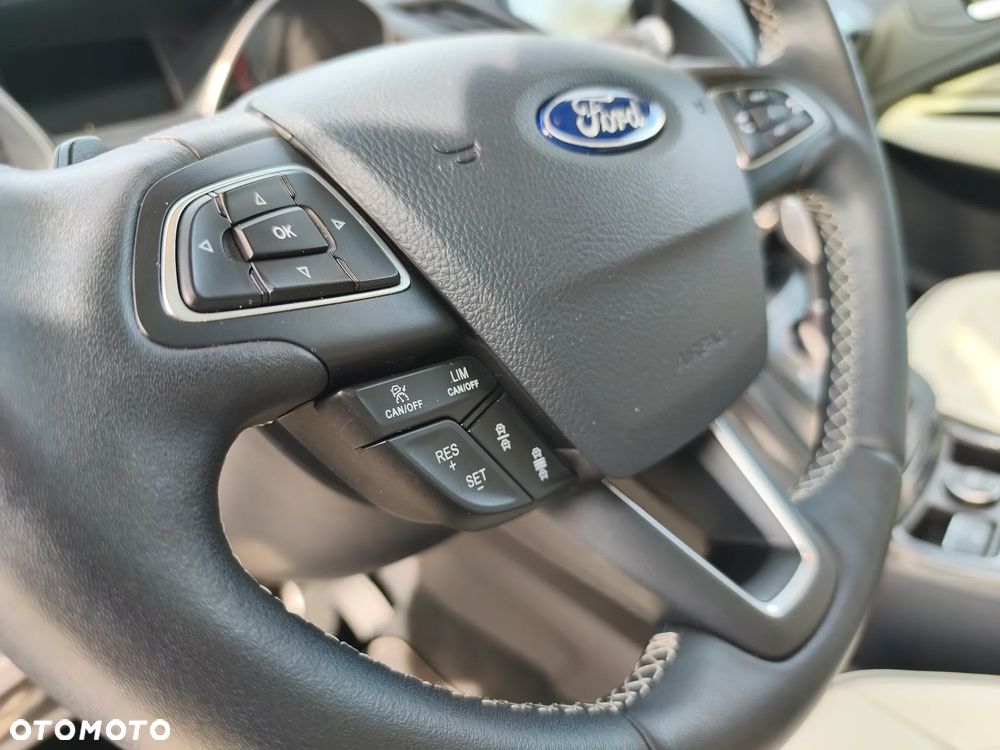 Ford Kuga 1.5 EcoBoost 4x4 Vignale - 20
