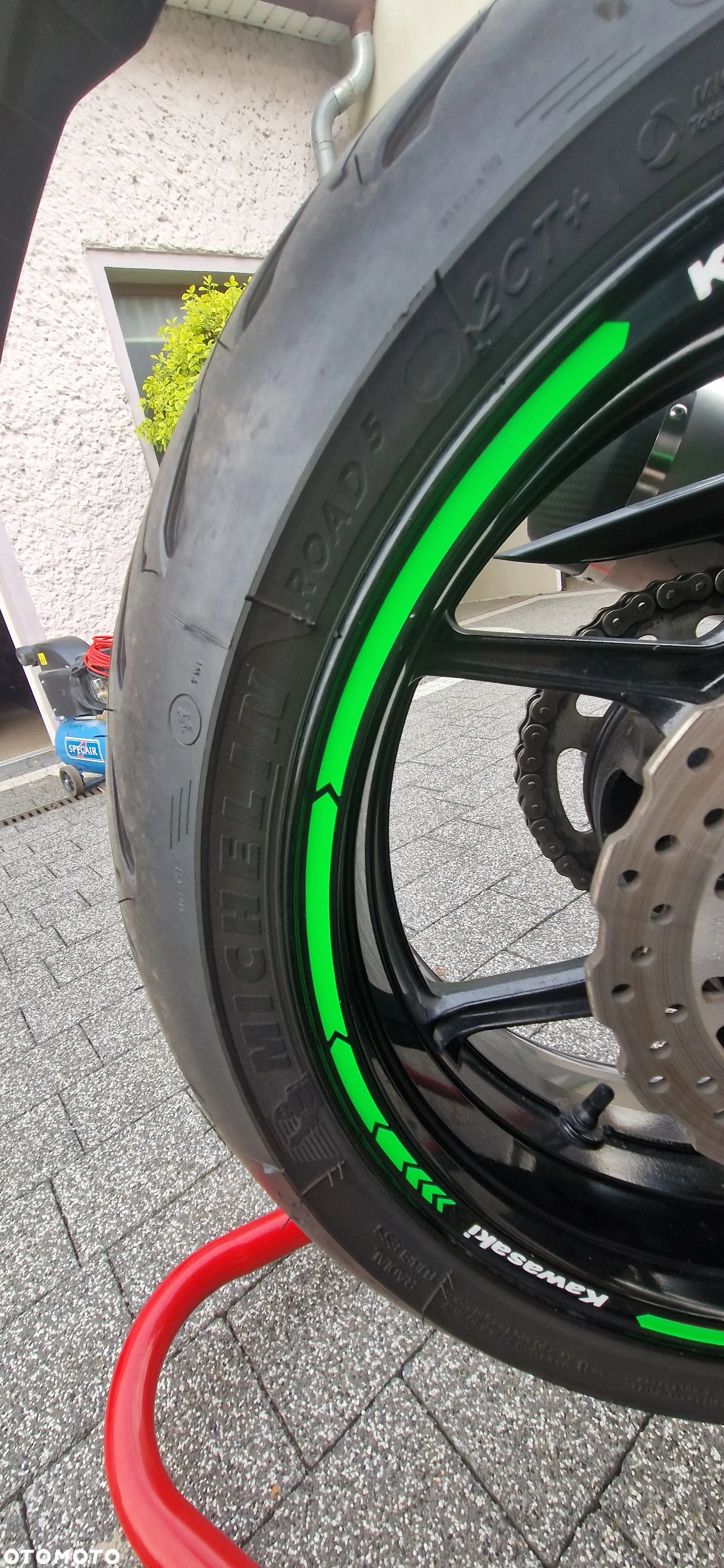 Kawasaki Ninja 1000 SX - 17
