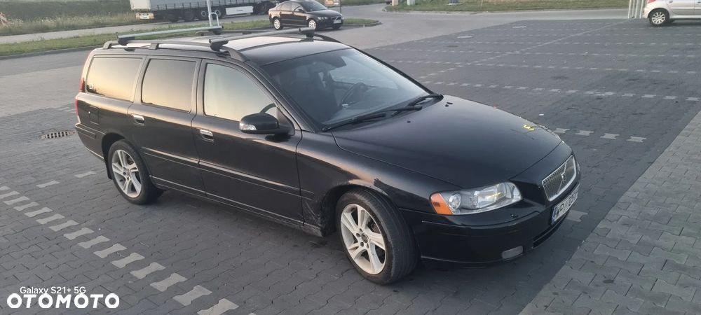 Volvo V70 2.4D Momentum - 3