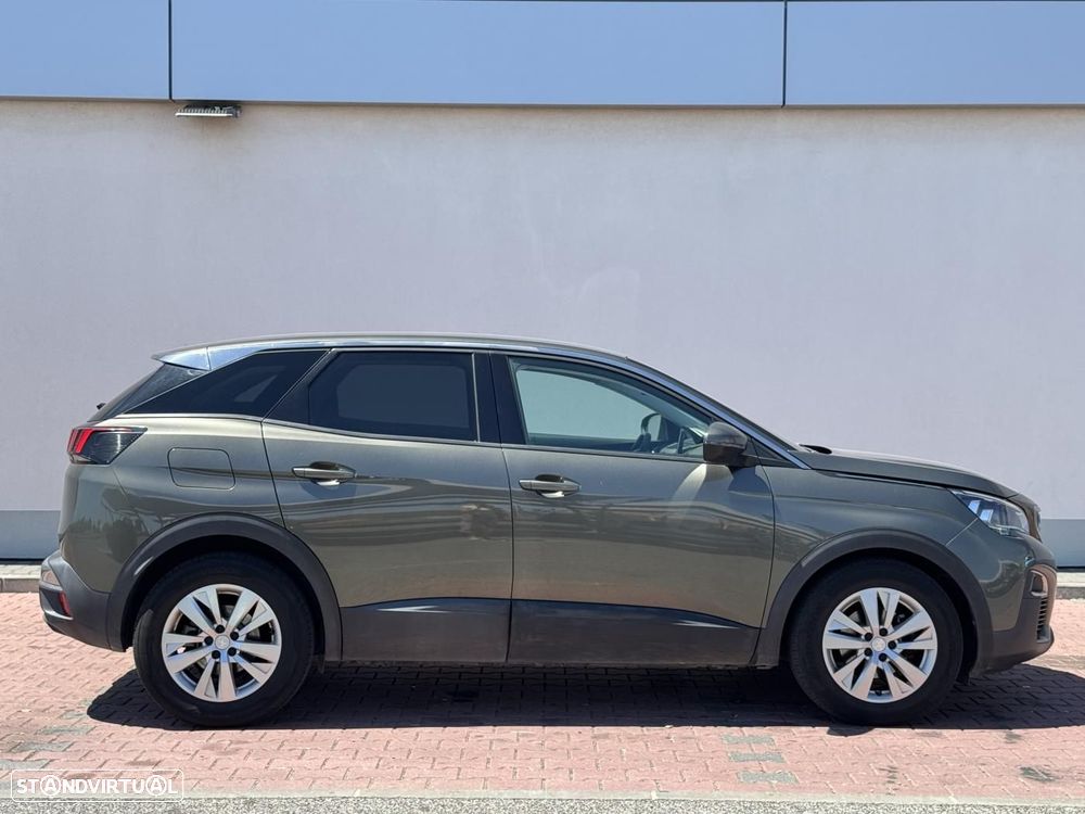 Peugeot 3008 1.5 BlueHDi Allure Baixo Consumo - 30