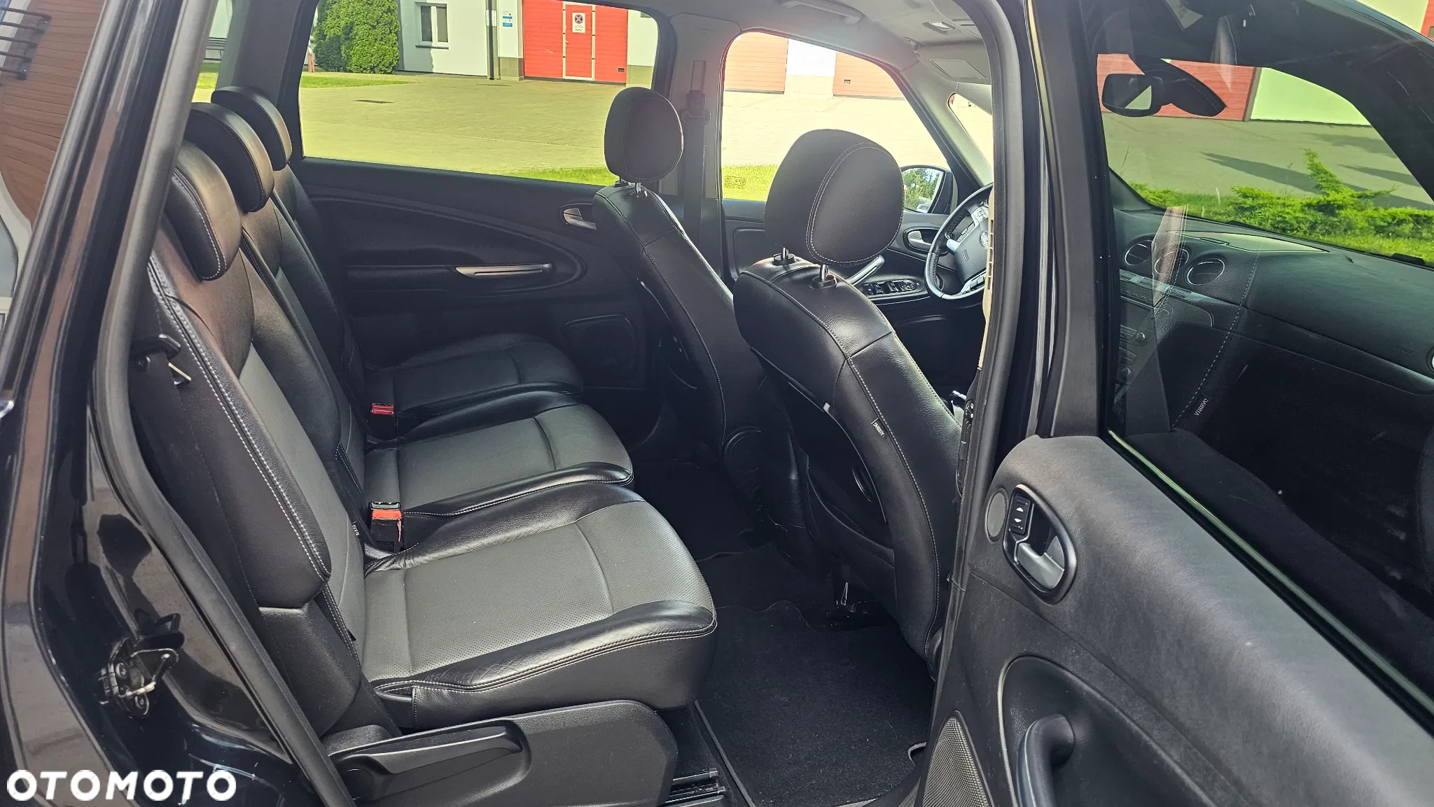 Ford S-Max 2.0 TDCi Silver X - 12