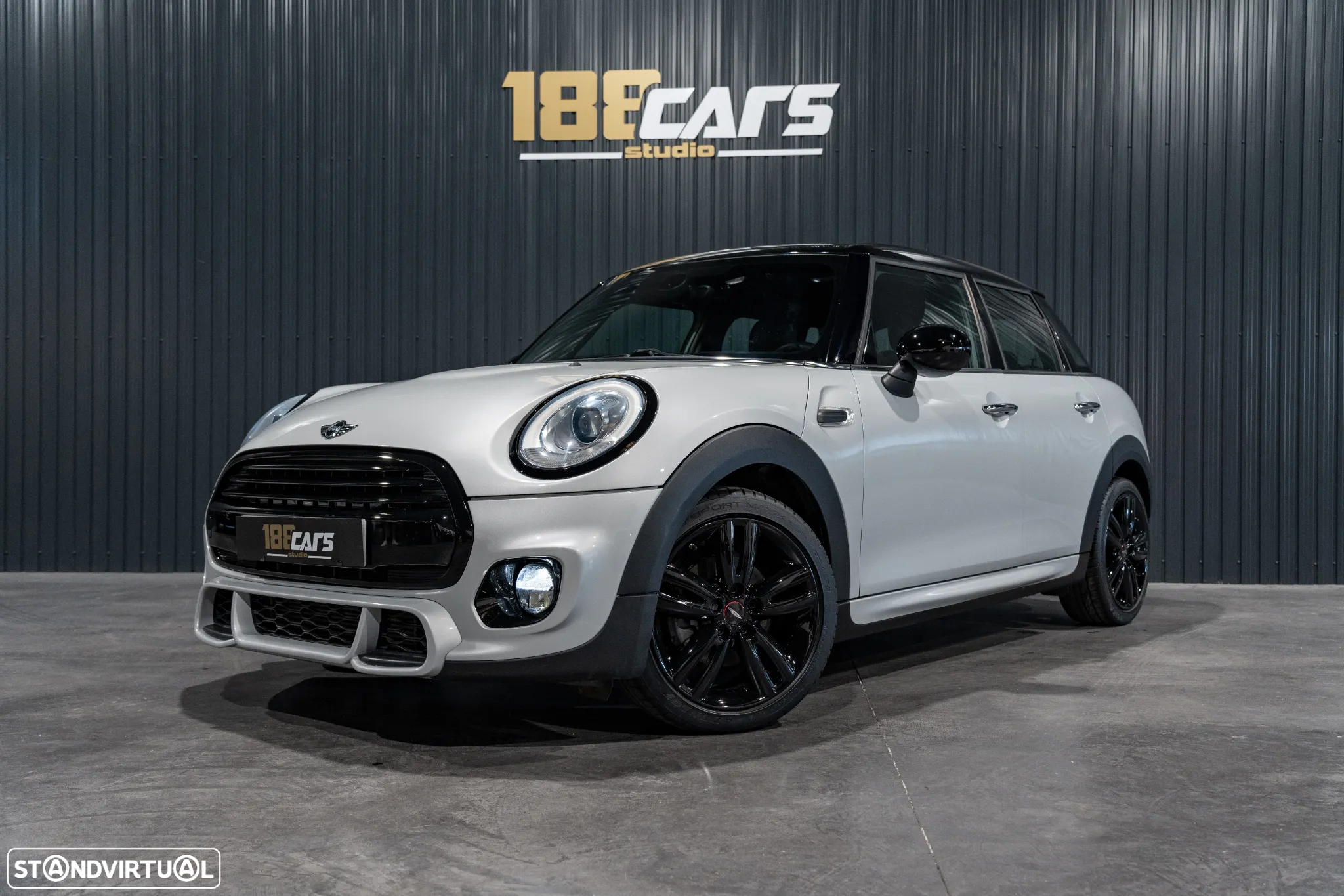 MINI 5 Portas Cooper D Auto - 36