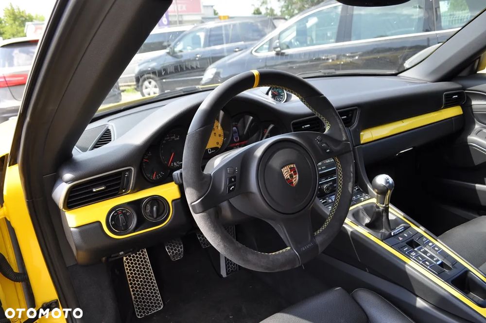 Porsche 911 Carrera S 50 Jahre - 14