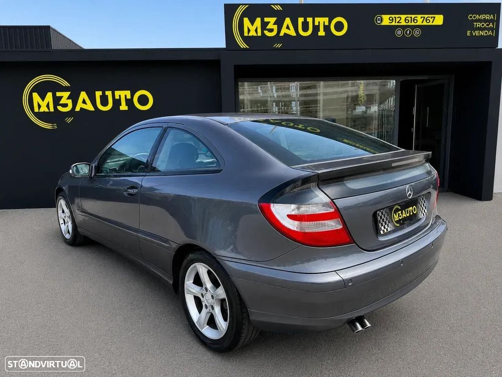 Mercedes-Benz C 220 - 4