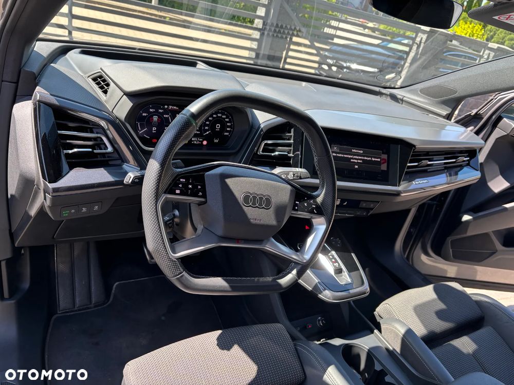 Audi Q4 e-tron 50 quattro - 15