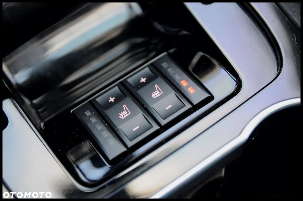 Ford S-Max 2.0 TDCi DPF Titanium X - 31