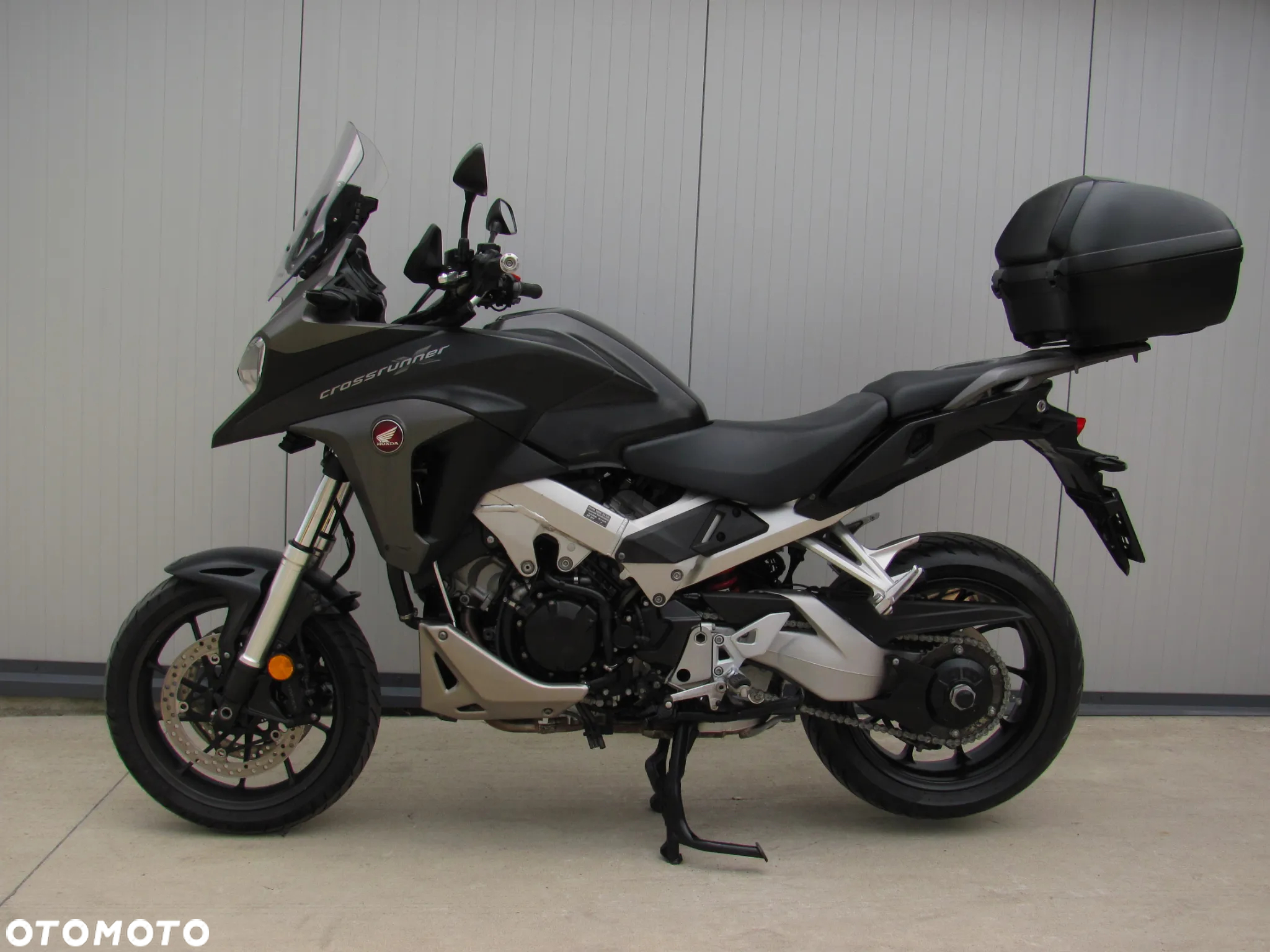 Honda VFR - 19