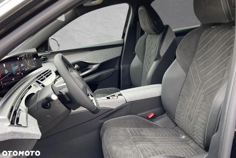 Peugeot 3008 1.2 PureTech mHEV GT E-DCS6 - 8