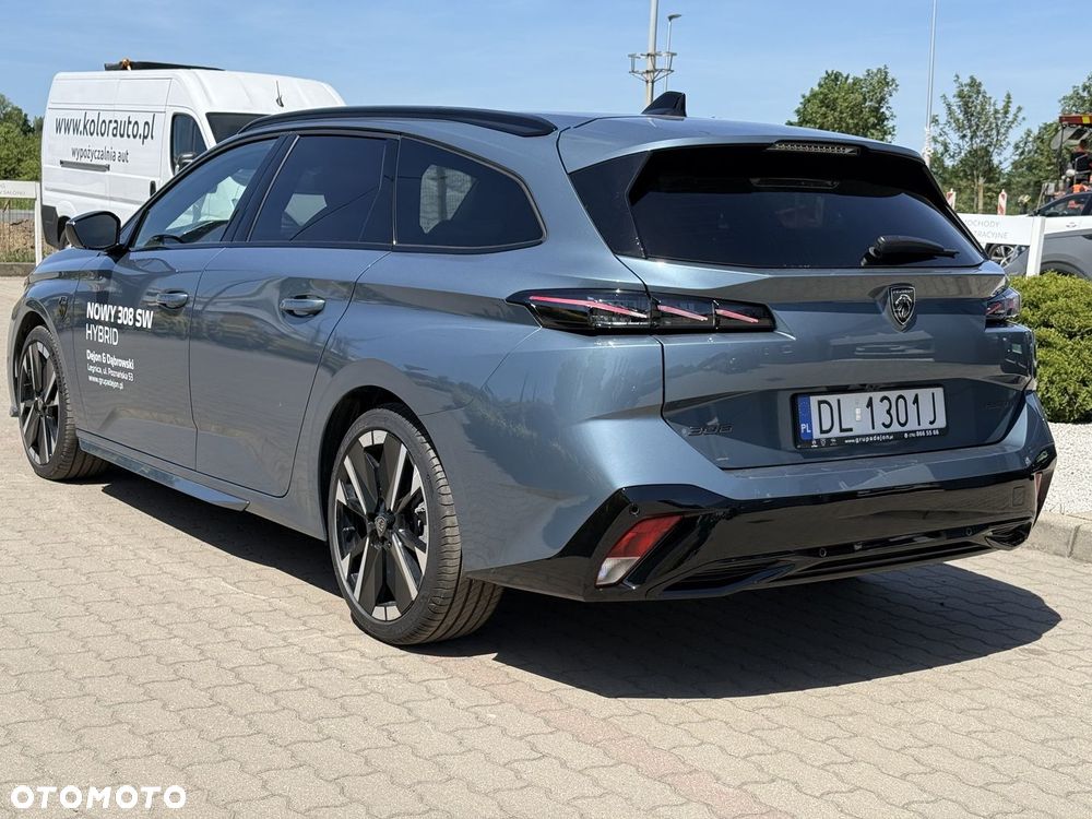 Peugeot 308 - 8