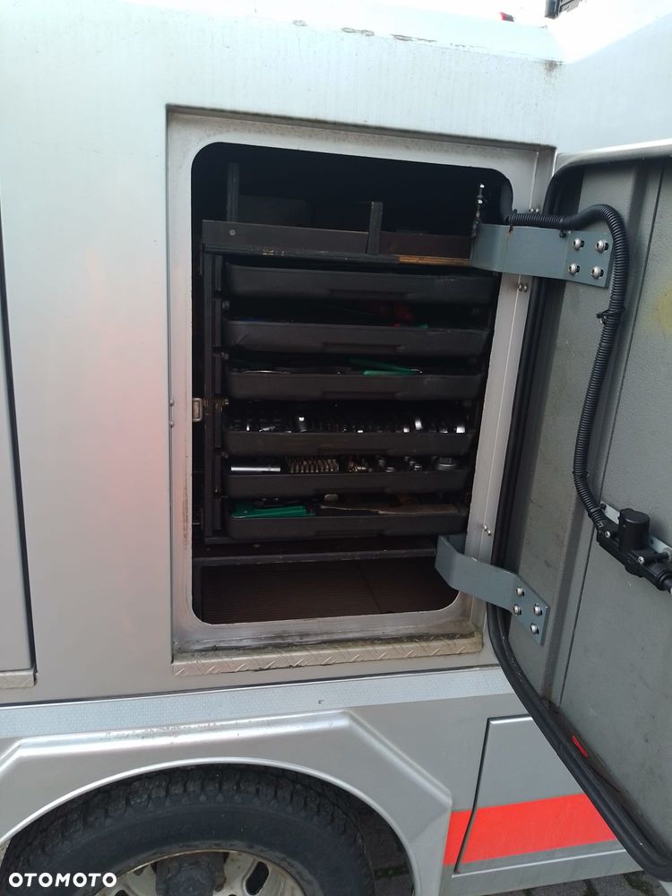 Mercedes-Benz Sprinter 616 - 14