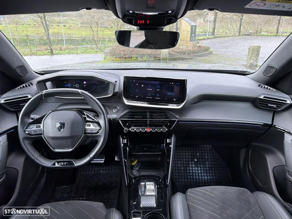 Peugeot e-2008 54 kWh GT - 10
