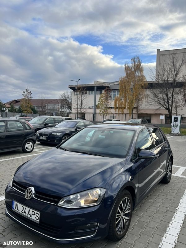 Volkswagen Golf 2.0 TDI BlueMotion Technology DSG Allstar - 13