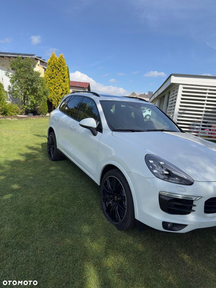 Porsche Cayenne Diesel Platinum Edition - 3