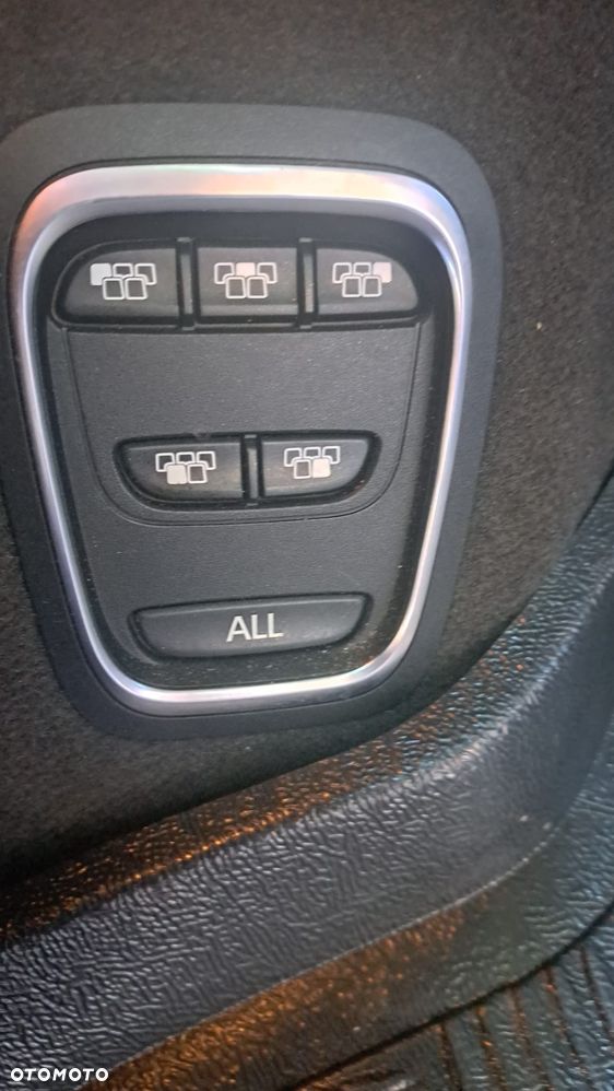Renault Espace 1.6 dCi Energy Initiale Paris EDC 7os - 13