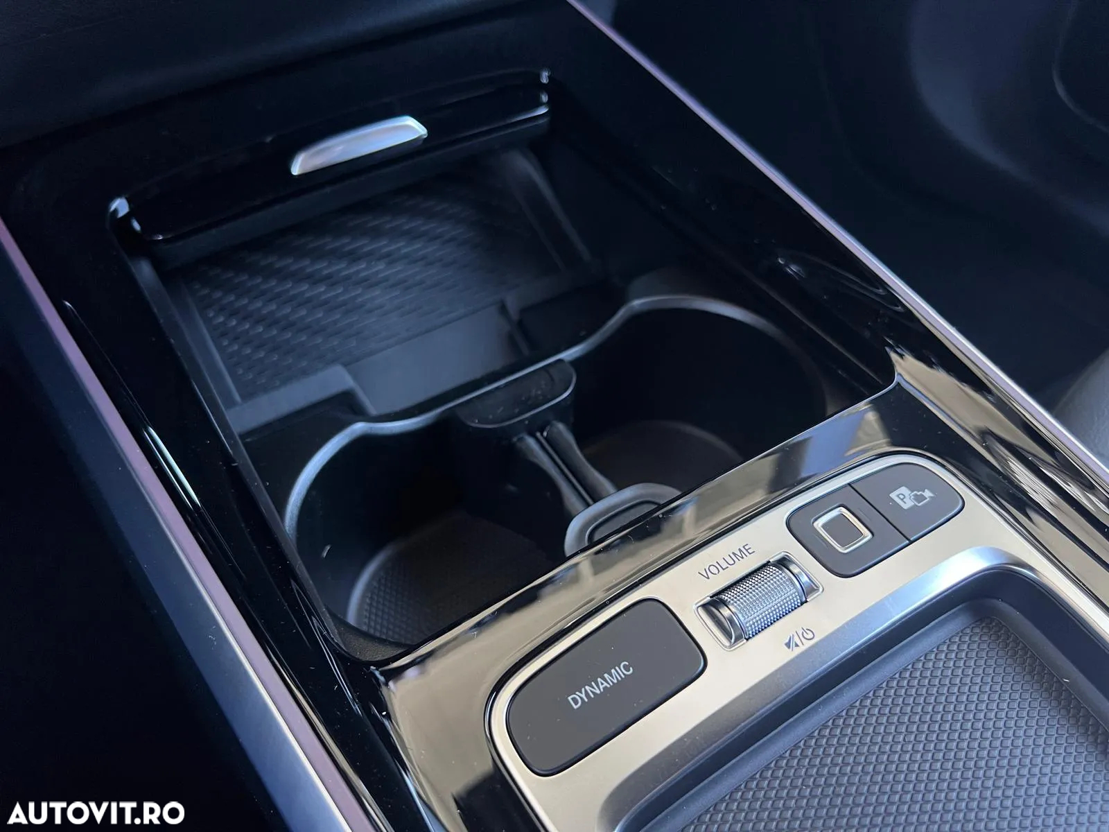 Mercedes-Benz EQB 300 4MATIC - 13