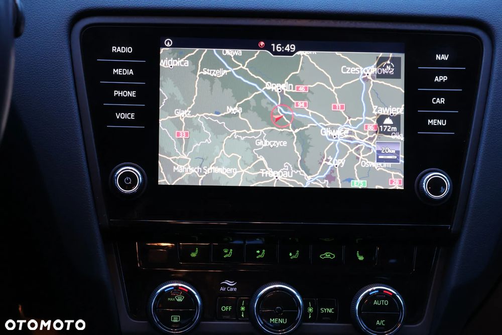 Skoda Octavia 1.5 TSI ACT DSG Tour - 18