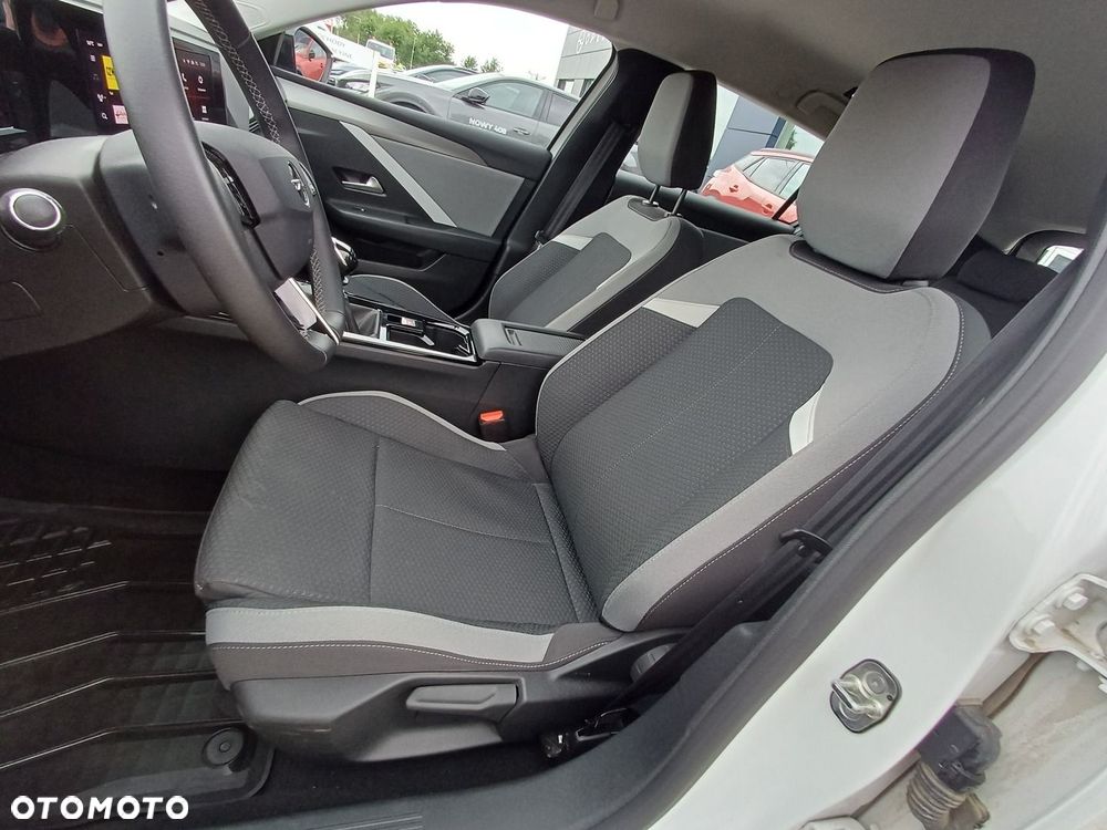 Opel Astra 1.2 T Edition S&S - 13