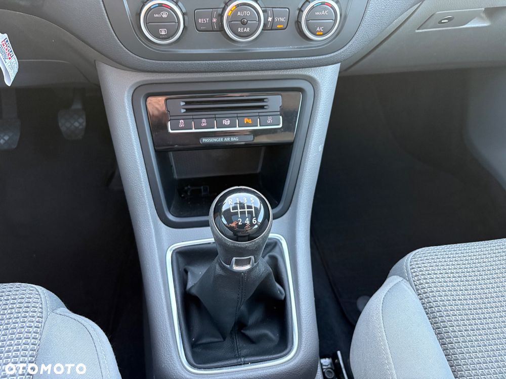 Volkswagen Sharan 2.0 TDI BlueMotion Technology Trendline - 18